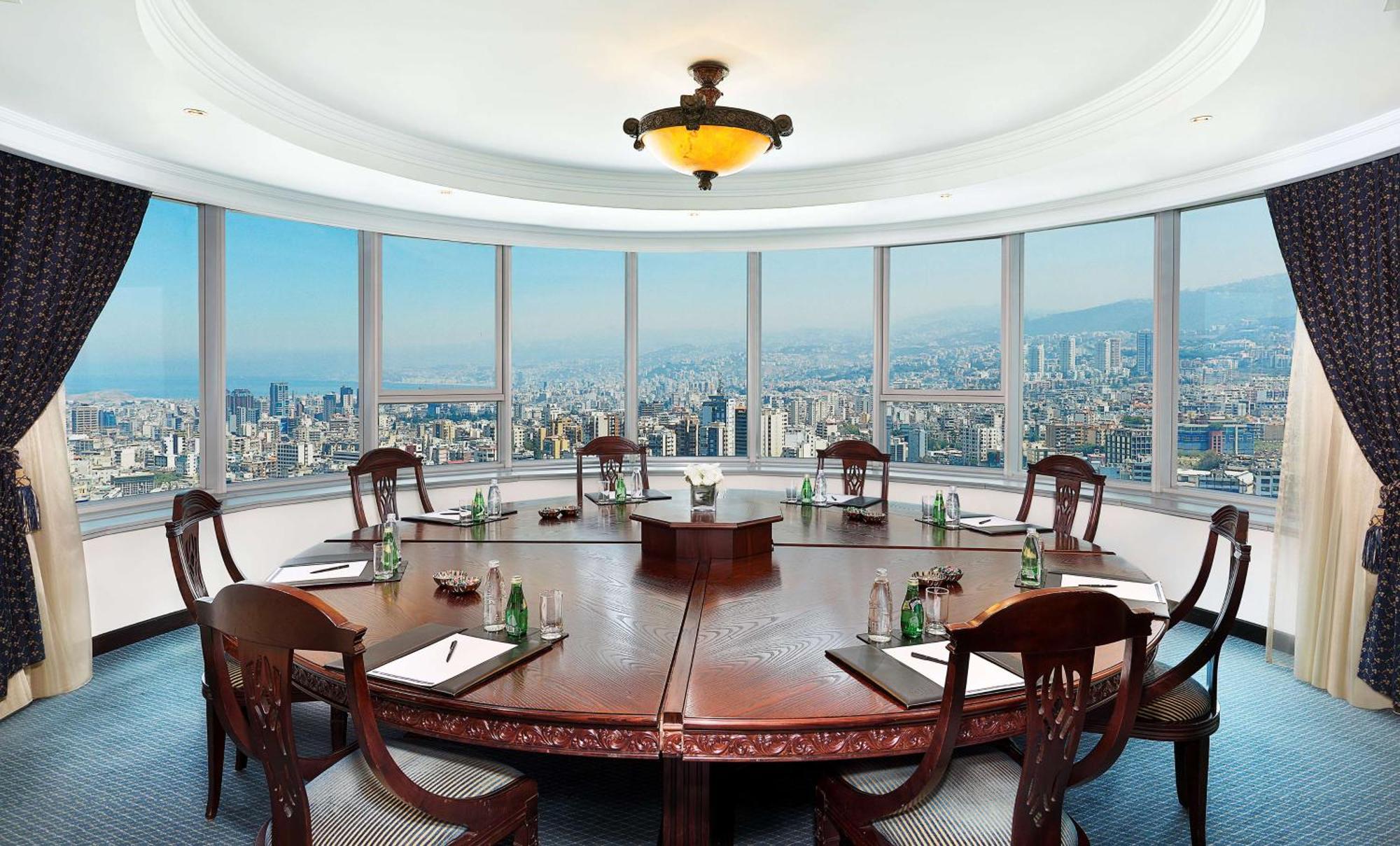 Hilton Beirut Habtoor Grand Hotel Extérieur photo